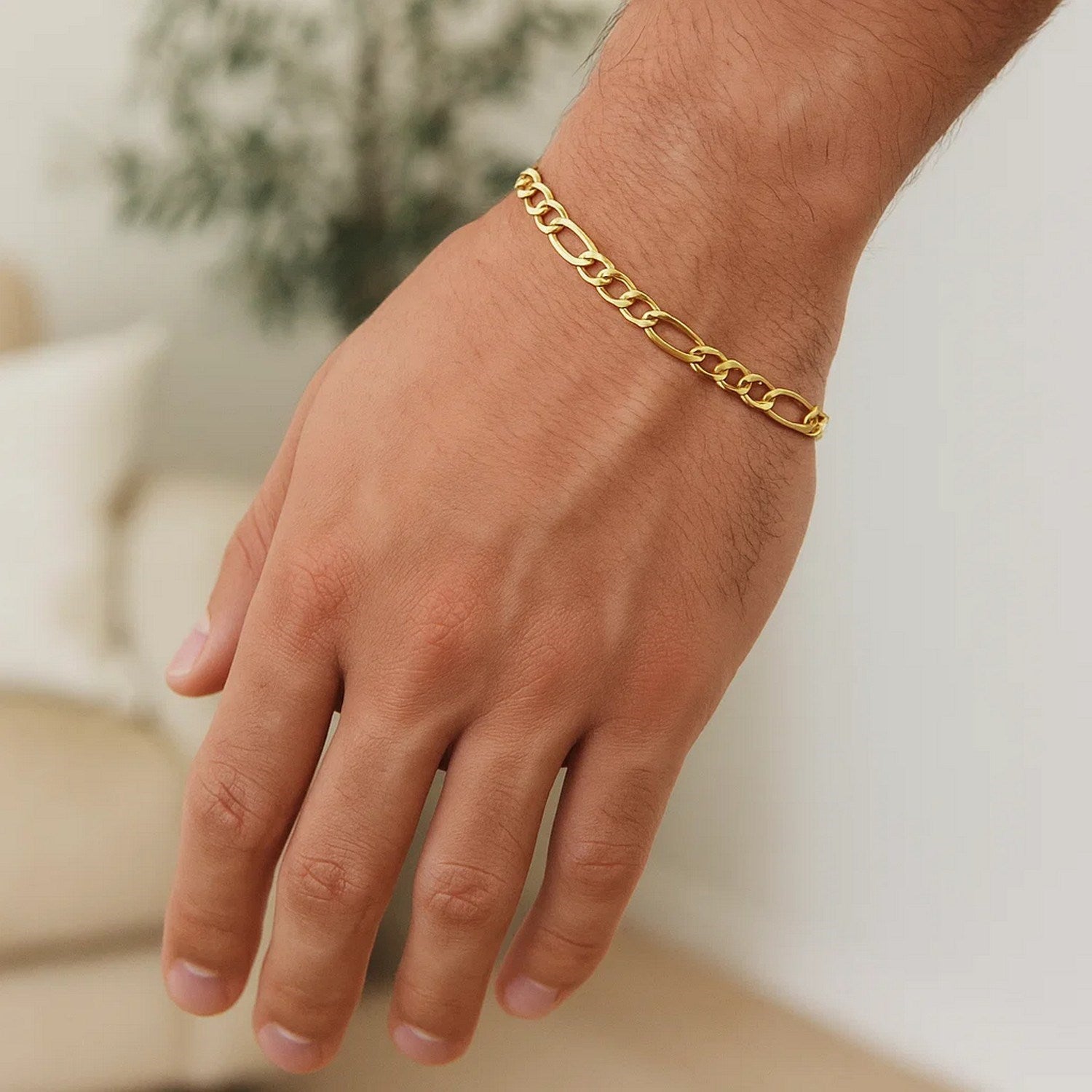 14K Gold Solid Figaro Chain Bracelet - 6.00 mm