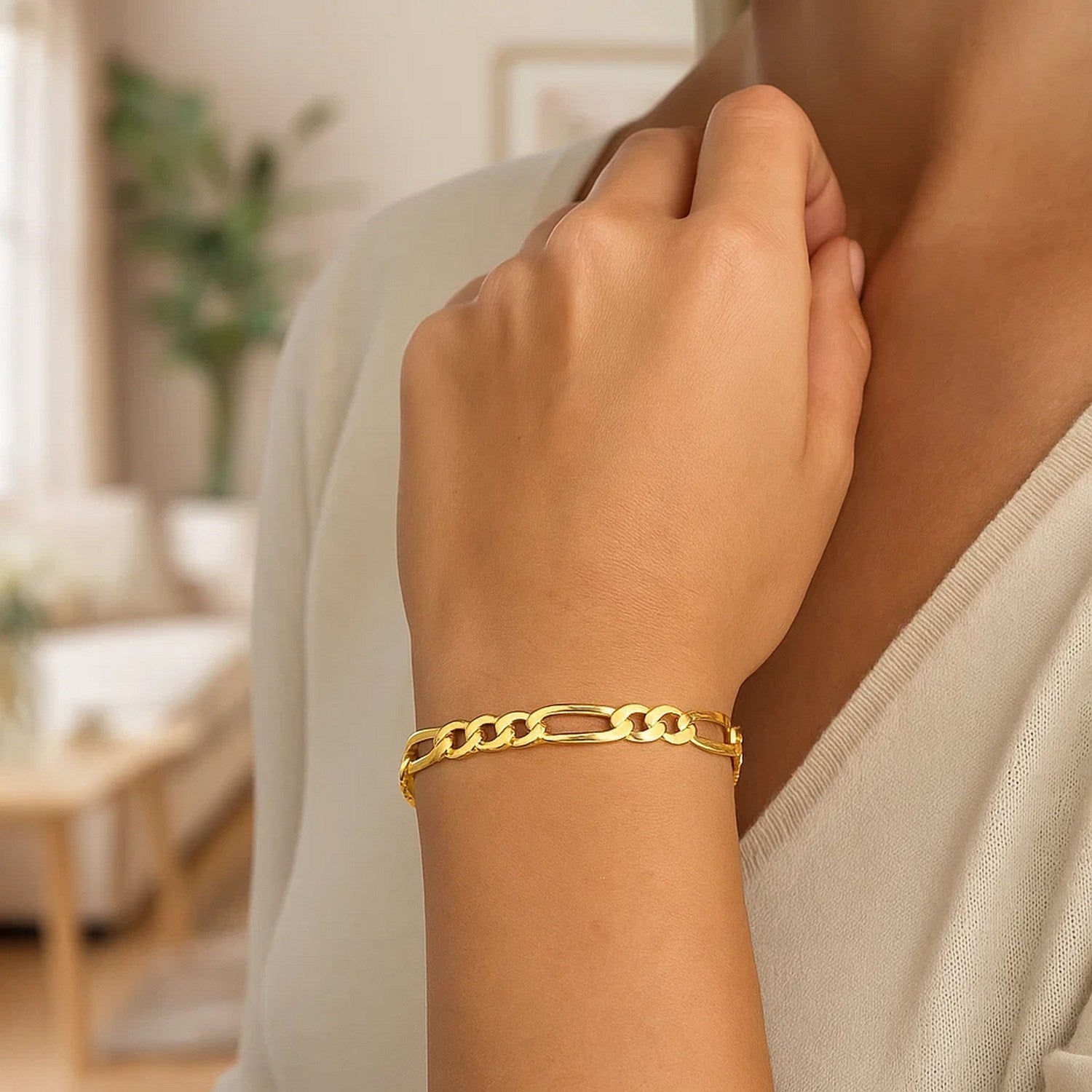 14K Gold Solid Figaro Chain Bracelet - 6.00 mm