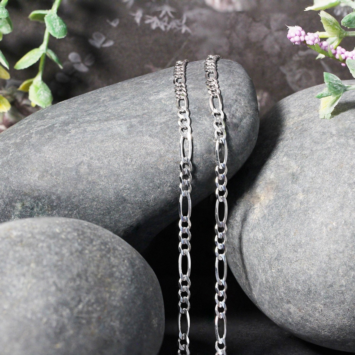 Solid Figaro chain necklace in 14K white gold, 3.00mm