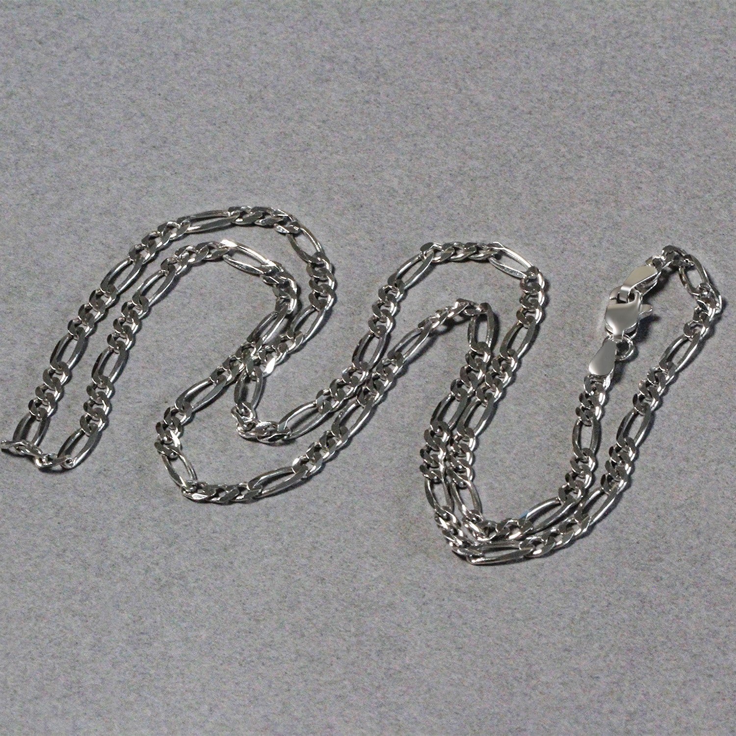 Solid Figaro chain necklace in 14K white gold, 3.00mm
