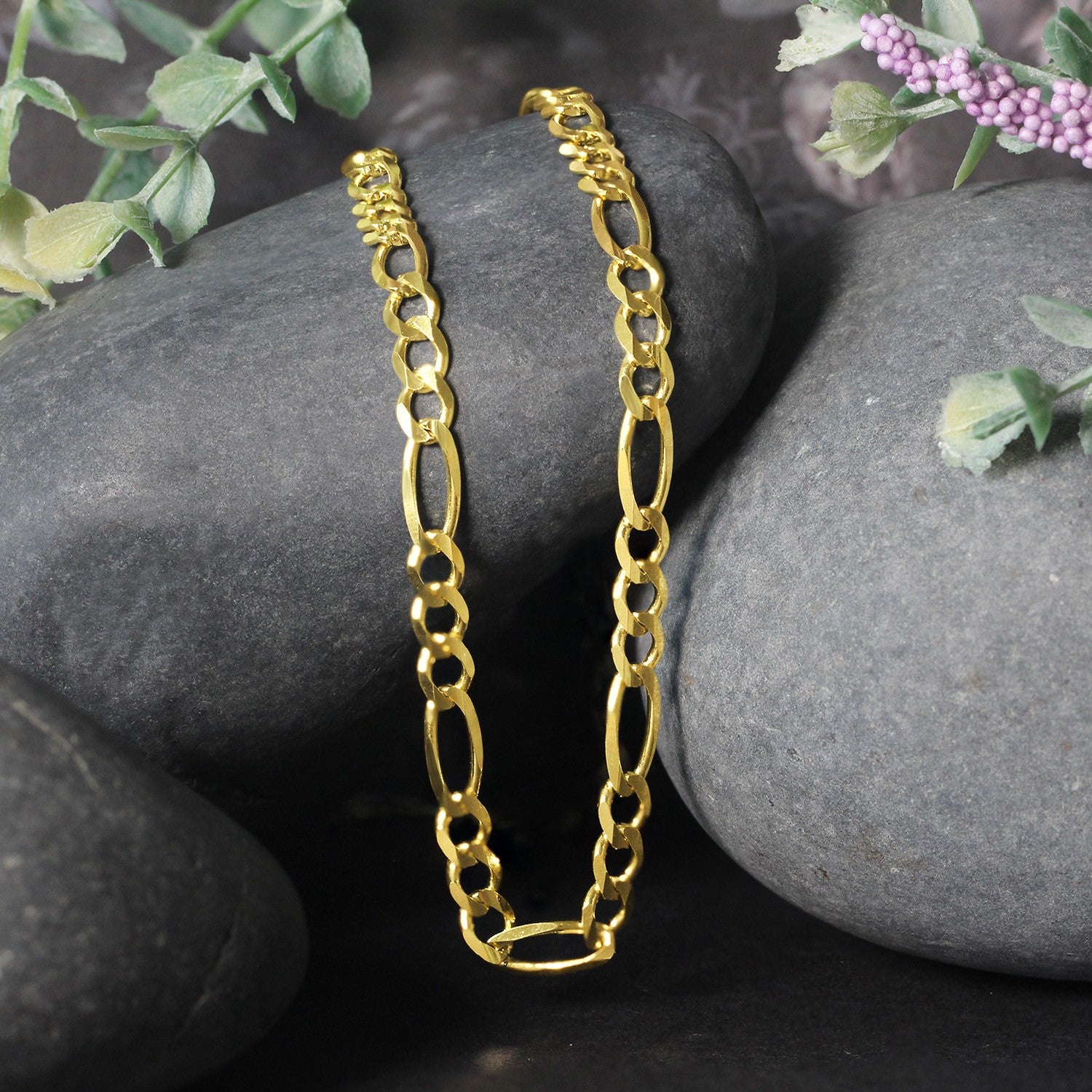 Solid Figaro Chain Necklace in 14K Gold | 4.50mm
