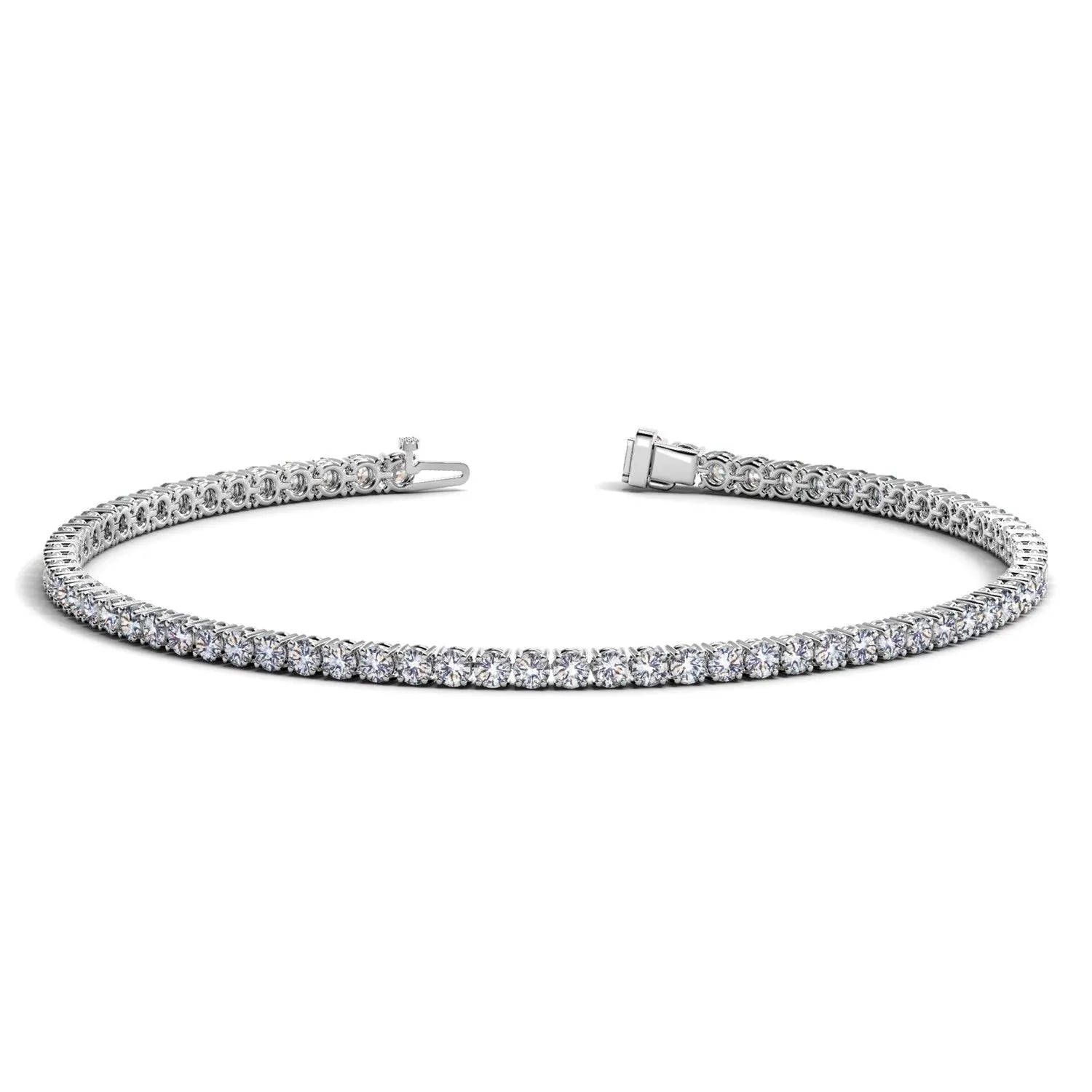 Detail view of 2.00 ct lab-grown diamond tennis bracelet in 14K Solid Gold, four-prong setting — DEEVE