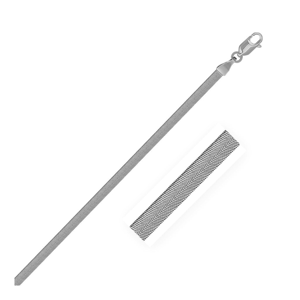 2.80mm herringbone chain in 14K white gold with a close-up of the V-pattern links