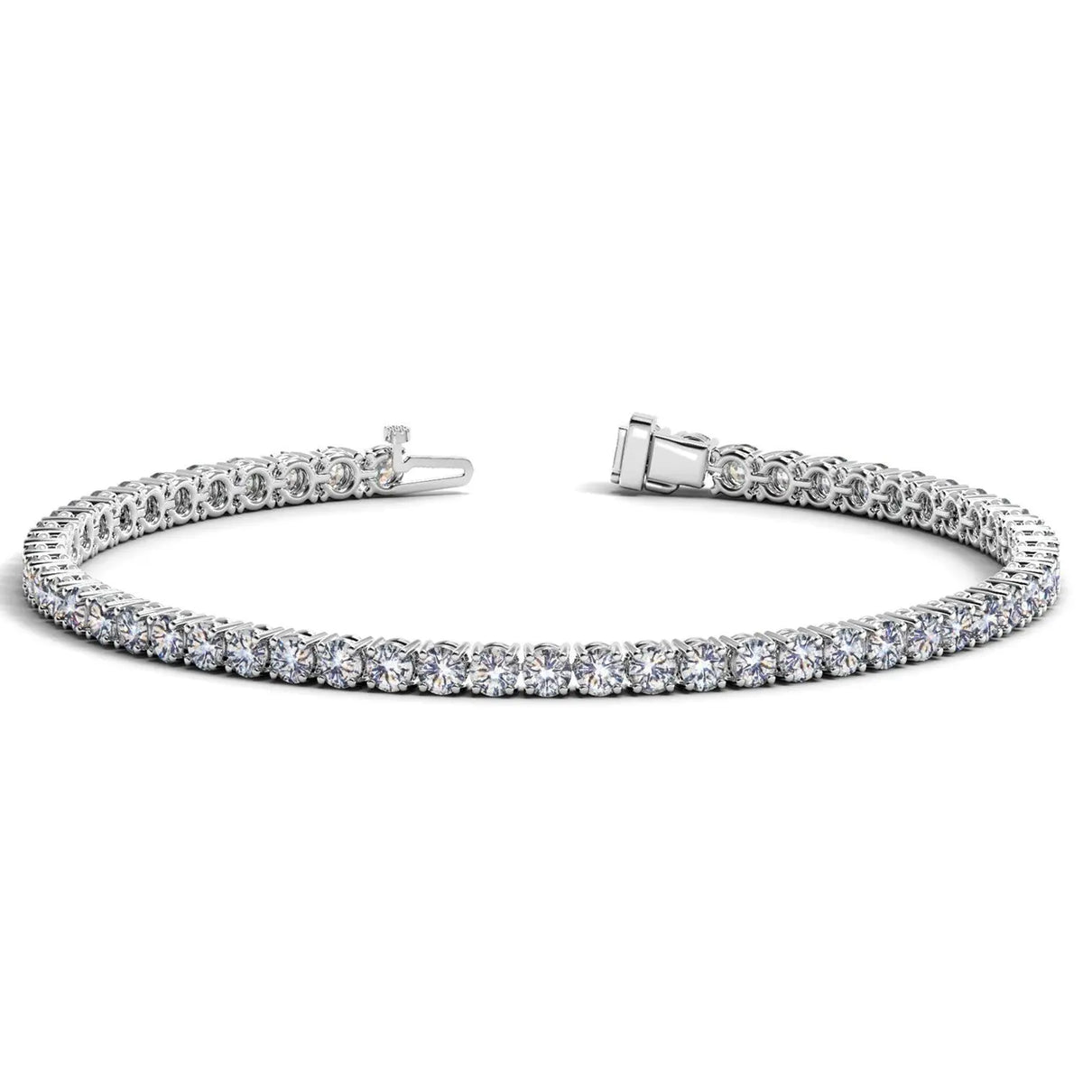 Detail view of 7.00 ct lab-grown diamond tennis bracelet in 14K Solid Gold, four-prong setting — DEEVE