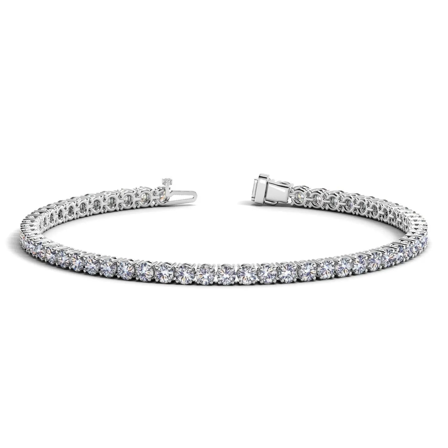 Detail view of 5.00 ct lab-grown diamond tennis bracelet in 14K Solid Gold, four-prong setting — DEEVE