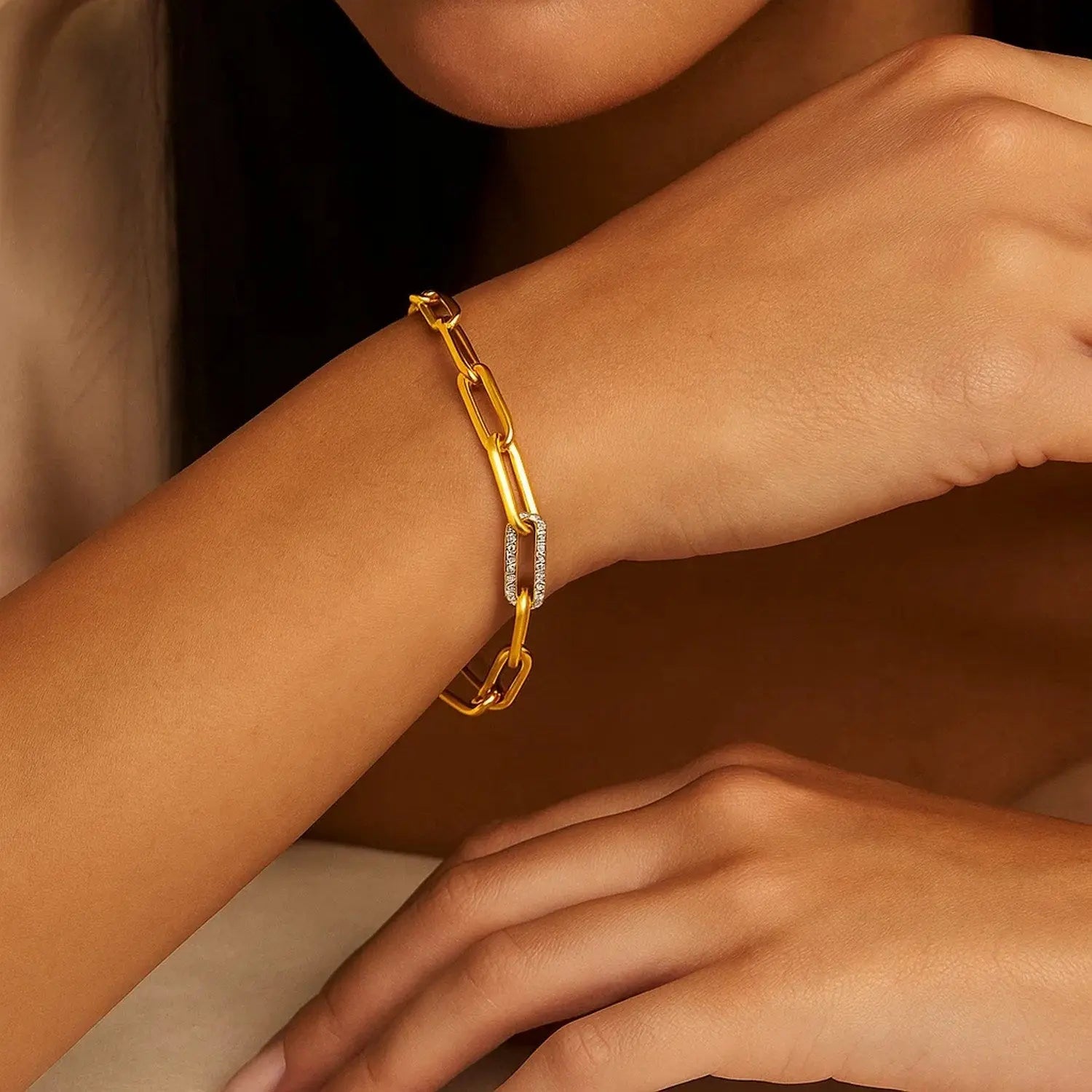 14K Yellow Gold Paperclip Chain Bracelet With Diamond Link  Chain Bracelets DEEVE