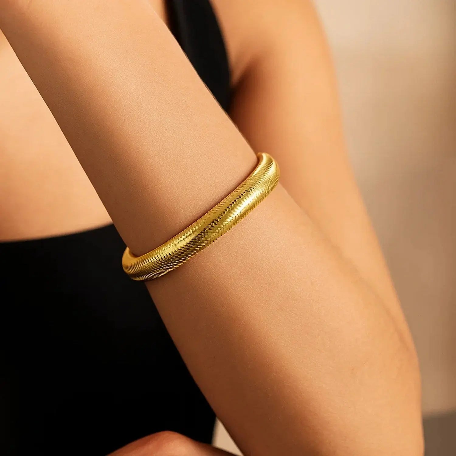 Large Stretch Mesh Bracelet in 14K Yellow Gold  Mesh Bracelets DEEVE