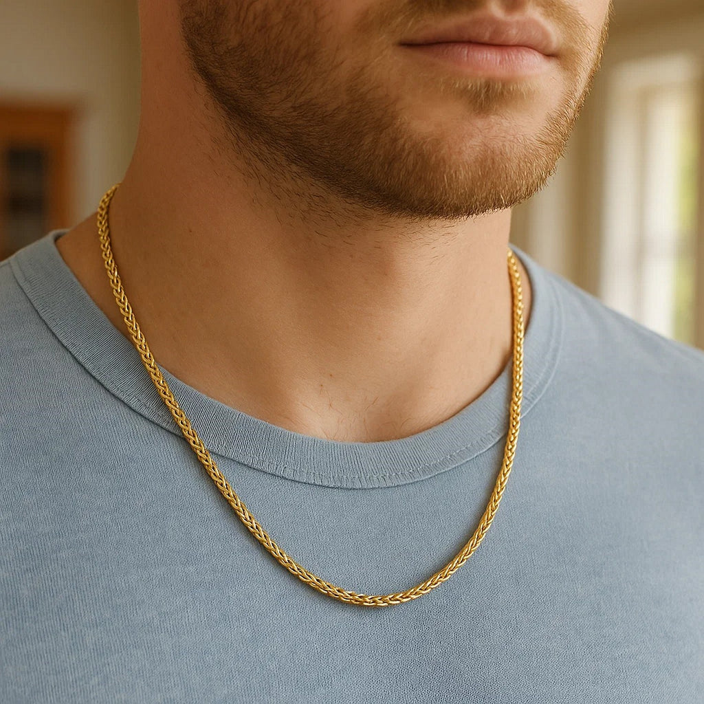 3.20mm Franco chain in 14K yellow gold worn over a T-shirt