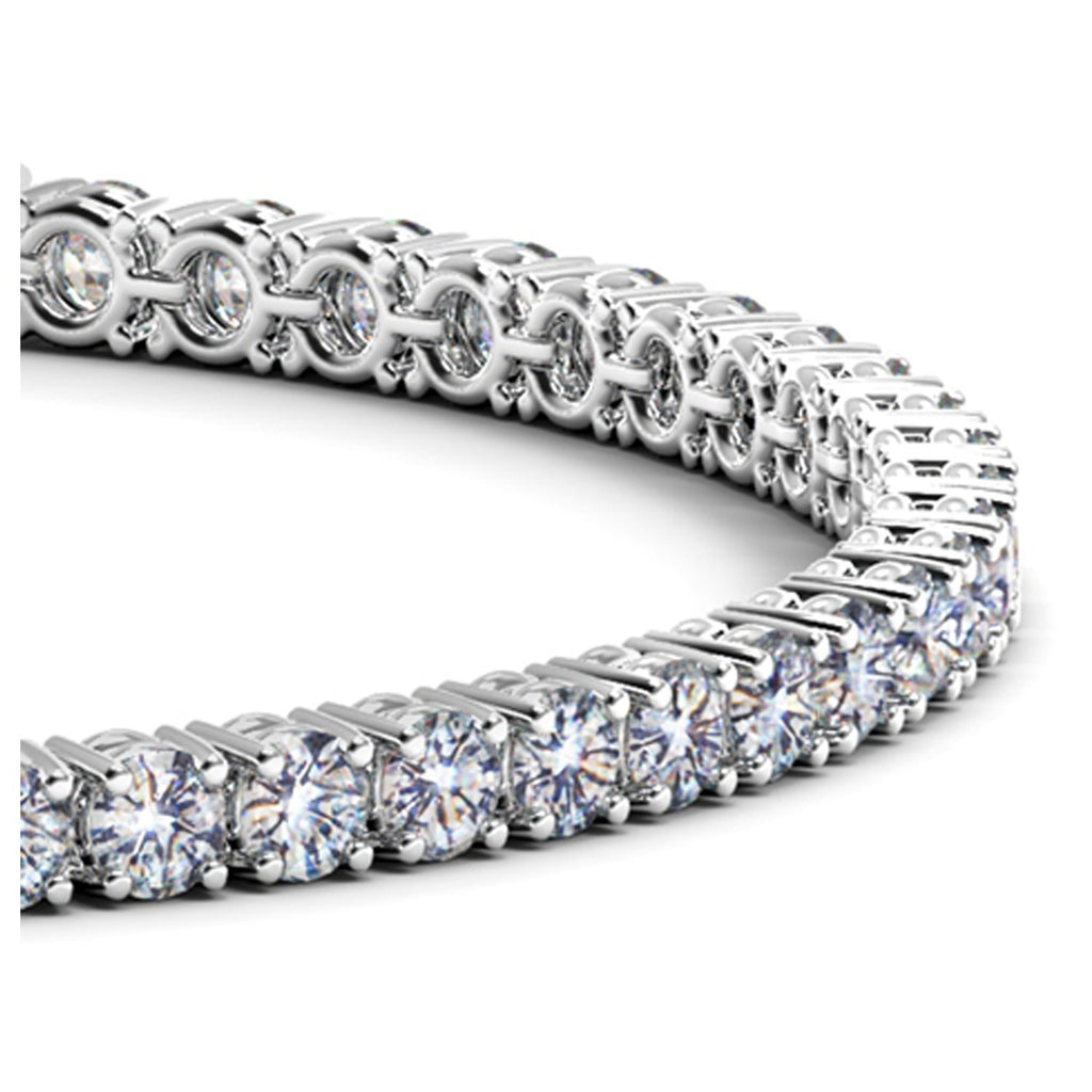 Close-up of the round diamonds on a 6 carat tennis bracelet in 14K white gold